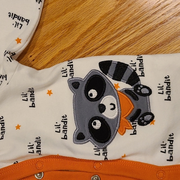 Lil Bandit Fall Onesie - Picture 2 of 3